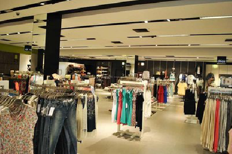 镇宁商场里的店面怎么装修?